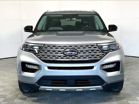 Used 2022 Ford Explorer Limited w/ Equipment Group 301A image 3