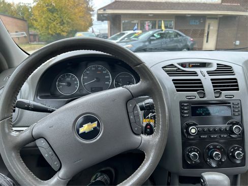 Used 2007 Chevrolet Malibu LT w/ Front Seating Package image 15
