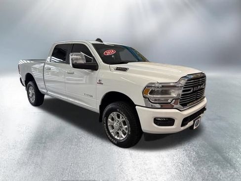 Used 2024 RAM 2500 Laramie AWD/4WD image 11