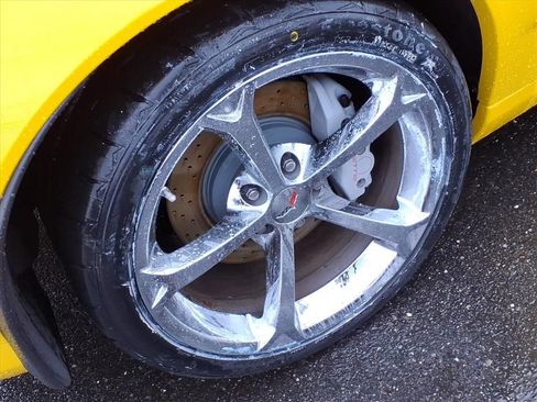 Used 2013 Chevrolet Corvette Grand Sport w/ 4LT Preferred Equipment Group RWD image 7