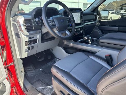 Used 2025 Ford F150 Lariat w/ Equipment Group 501A Mid image 10