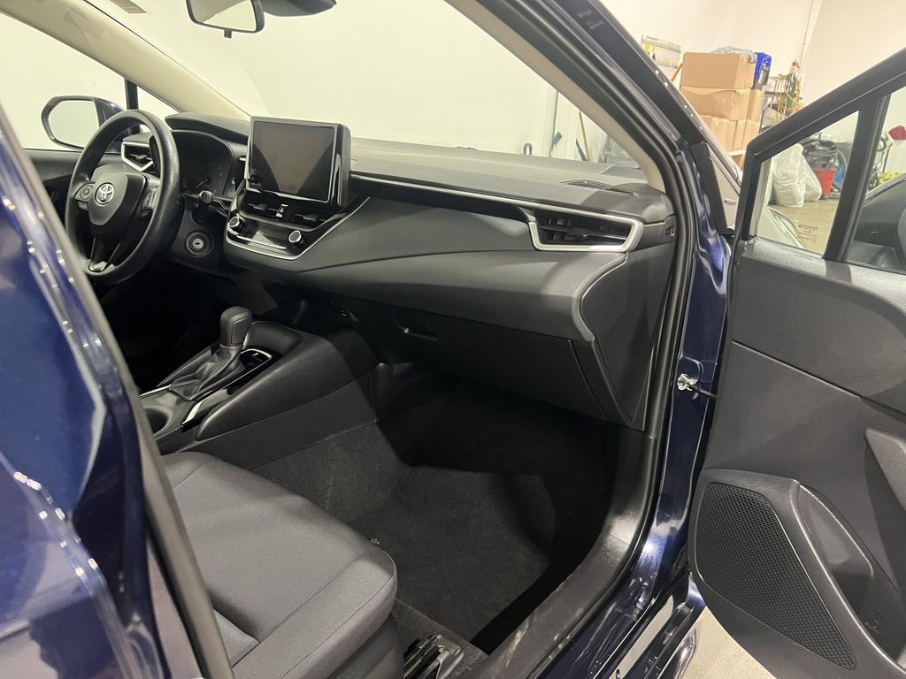 Used 2024 Toyota Corolla LE FWD image 24