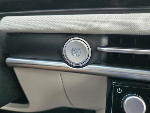 Certified 2026 Hyundai Tucson Limited image 22