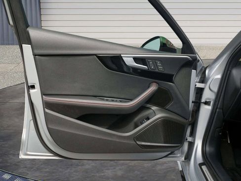 Used 2019 Audi A4 2.0T Premium Plus w/ Premium Plus Package image 16