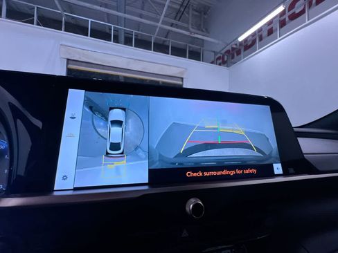 Used 2023 Toyota Crown XLE image 26