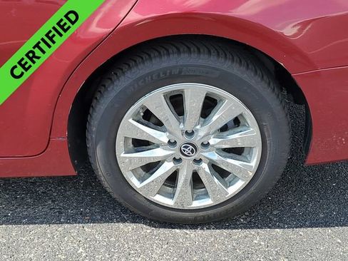 Used 2019 Toyota Camry LE FWD image 28