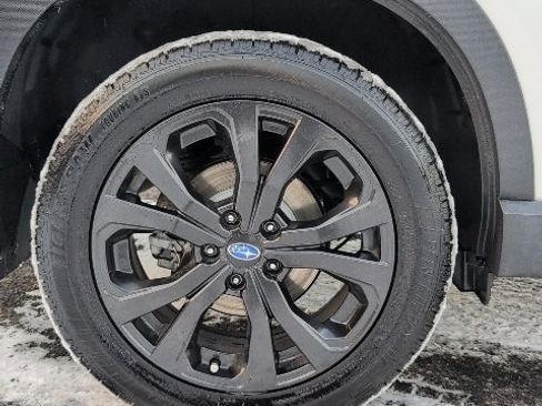 Used 2021 Subaru Forester Sport image 9