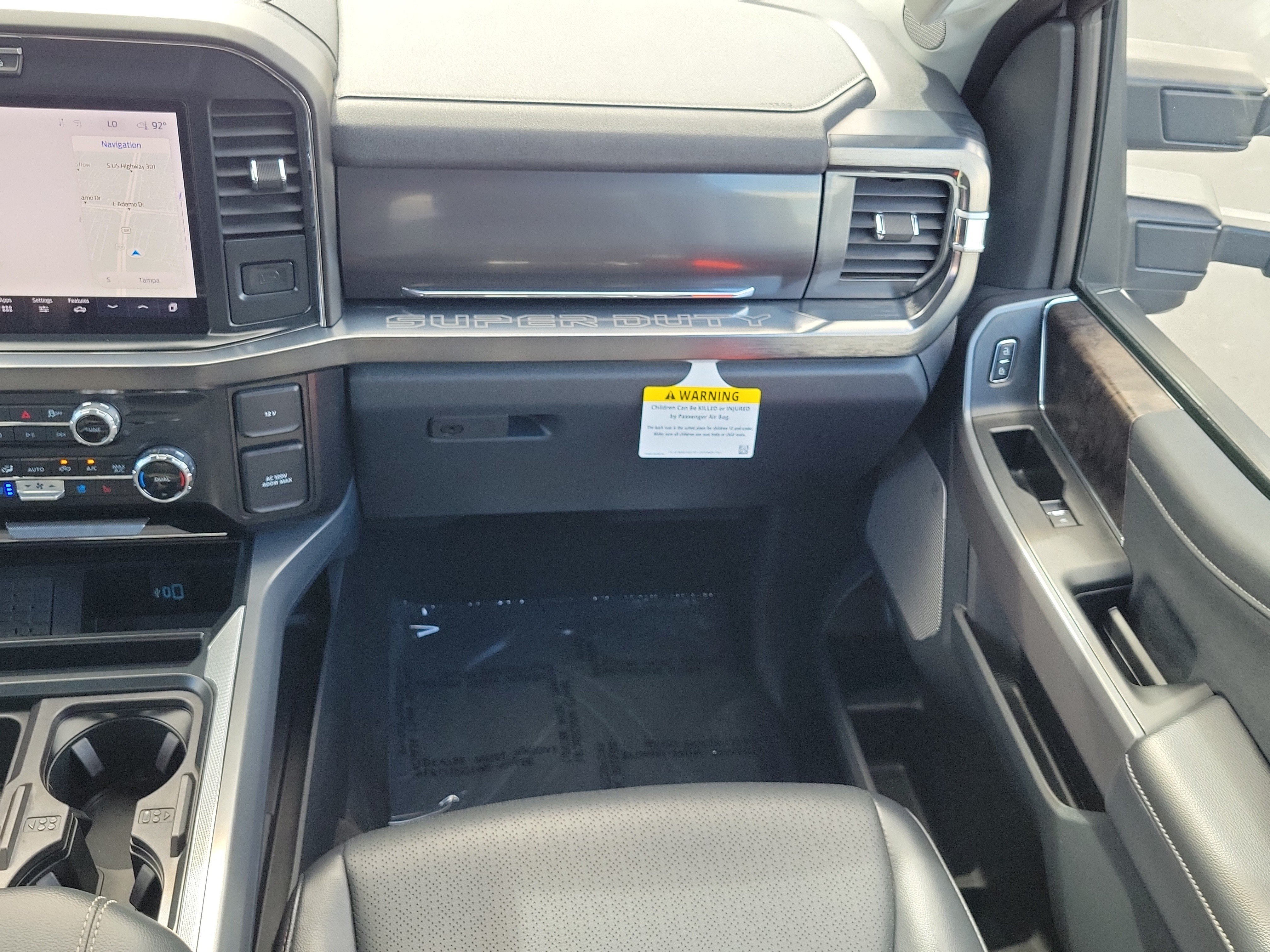 Certified 2025 Ford F250 Lariat w/ Black Appearance Package AWD/4WD image 15