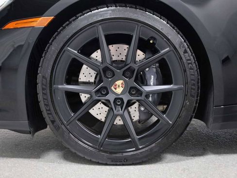 Certified 2025 Porsche 911 Carrera image 39