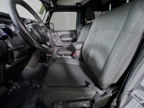 Used 2019 Jeep Wrangler Unlimited Sport S AWD/4WD image 15