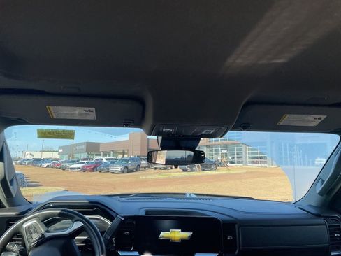 Used 2023 Chevrolet Silverado 1500 LT w/ Protection Package image 18