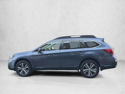 Used 2018 Subaru Outback 2.5i Limited AWD/4WD image 7