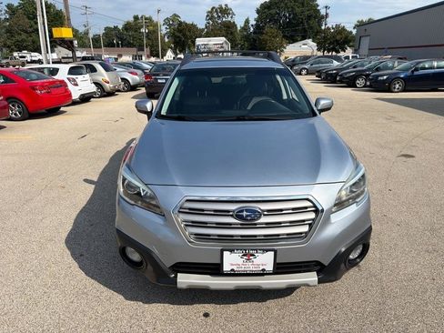 Used 2015 Subaru Outback 2.5i Limited AWD/4WD image 3