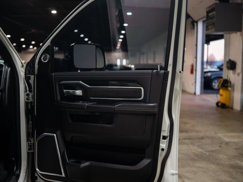 Used 2022 RAM 2500 Laramie image 34