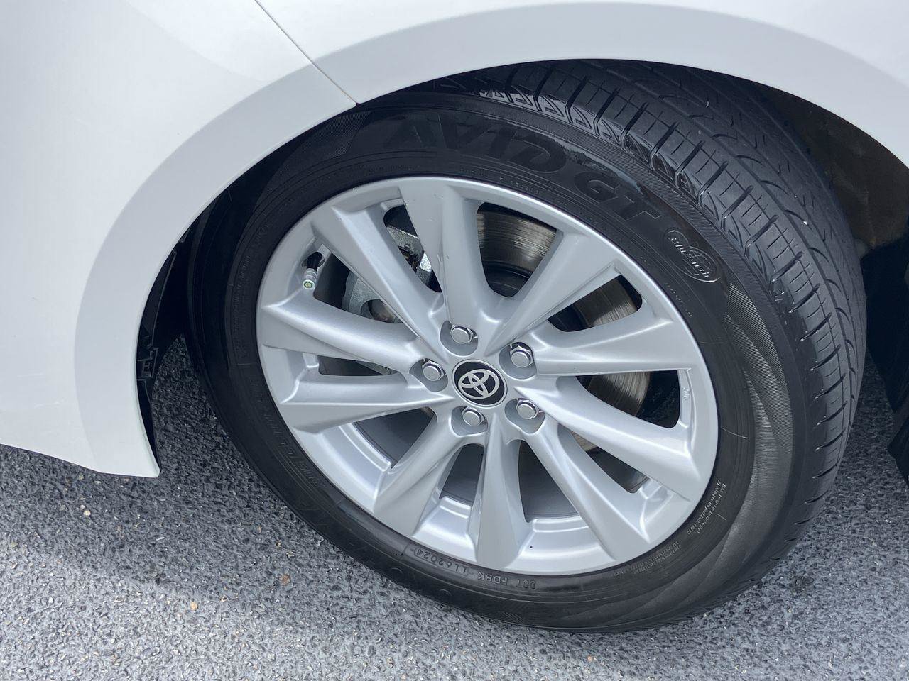 Certified 2025 Toyota Corolla SE FWD image 9