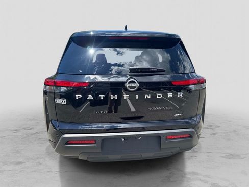 Used 2025 Nissan Pathfinder S AWD/4WD image 4
