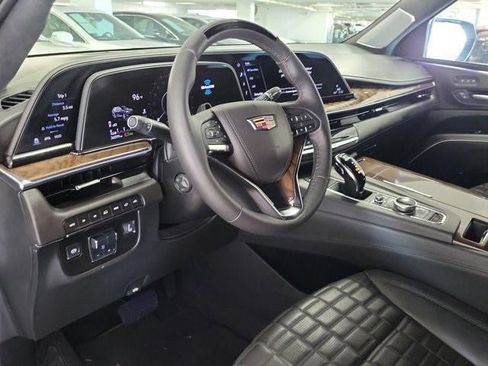 Certified 2023 Cadillac Escalade Sport Platinum image 10