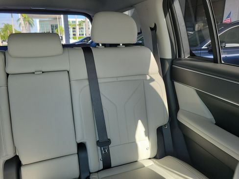 Used 2025 Hyundai Santa Fe SEL FWD image 20