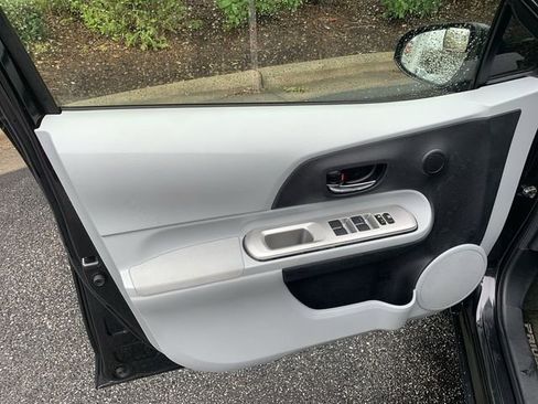 Used 2013 Toyota Prius C Four FWD image 17