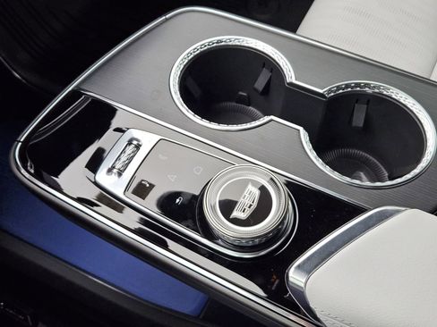 New 2026 Cadillac Lyriq Sport w/ LPO, Floor Liner Package AWD/4WD image 21