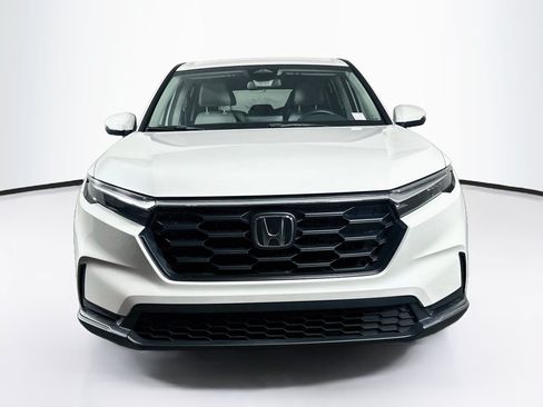 Used 2023 Honda CR-V LX image 2