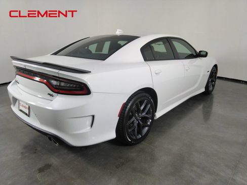Used 2023 Dodge Charger R/T w/ Blacktop Package RWD image 4