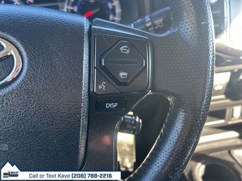 Used 2017 Toyota 4Runner TRD Off-Road Premium image 24