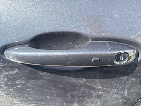 Used 2024 Jeep Compass Limited image 8