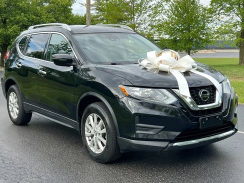 Used 2019 Nissan Rogue S w/ Special Edition Package AWD/4WD image 3