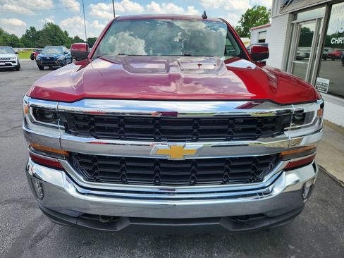 Used 2018 Chevrolet Silverado 1500 LT w/ All Star Edition AWD/4WD image 9