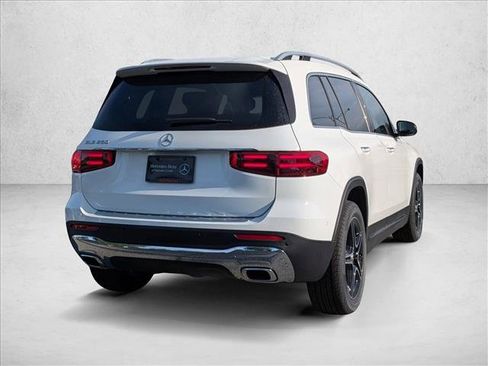 New 2026 Mercedes-Benz GLB 250 image 2