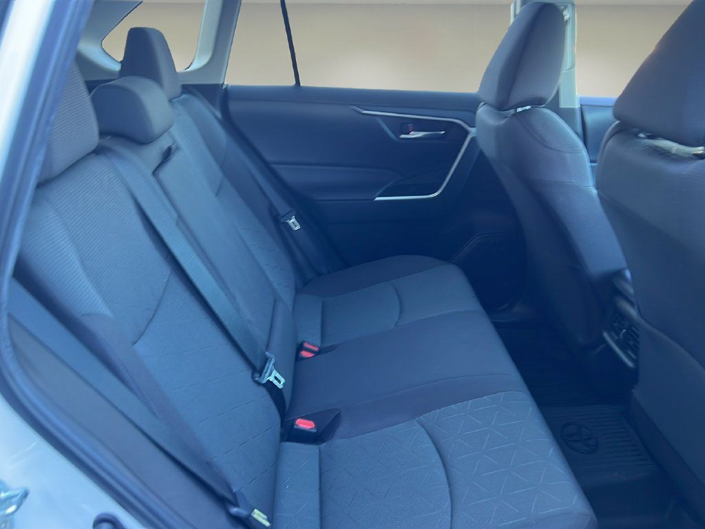 Certified 2023 Toyota RAV4 AWD Hybrid image 18