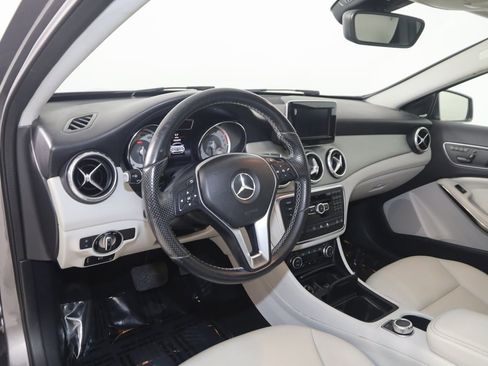 Used 2015 Mercedes-Benz GLA 250 4MATIC image 22