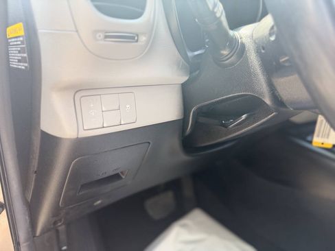 Used 2017 Kia Soul FWD image 12