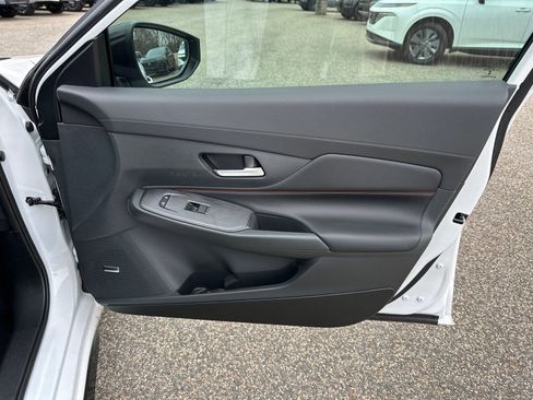 New 2026 Nissan Sentra SR w/ SR Premium Package FWD image 14