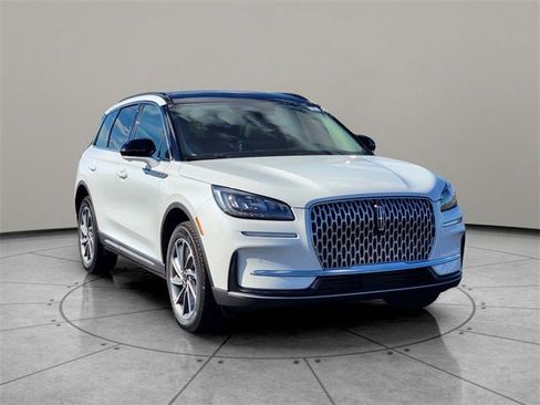 New 2026 Lincoln Corsair Premiere image 14