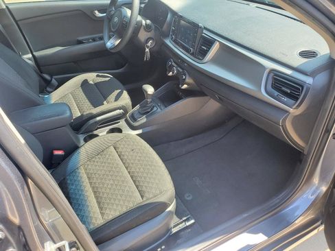 Used 2019 Kia Rio S FWD image 5