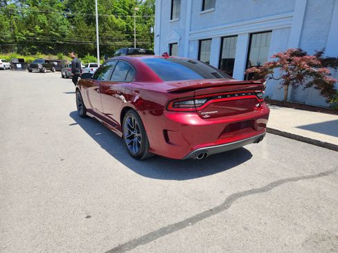 Used 2022 Dodge Charger R/T w/ Plus Group RWD image 3