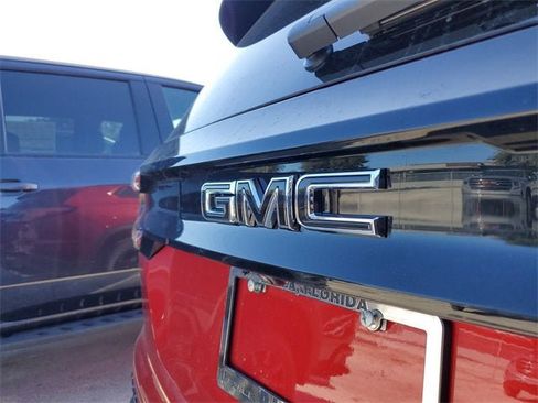 New 2026 GMC Acadia Elevation image 7