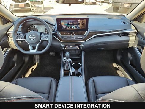 New 2025 Nissan Altima 2.5 SR image 19