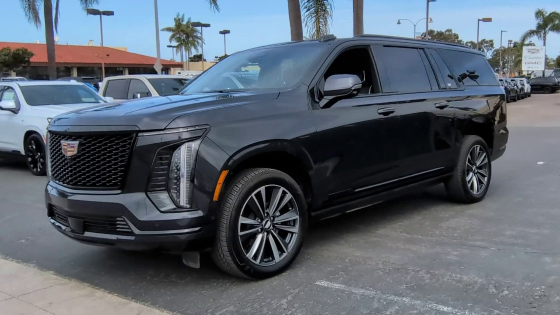 Certified 2025 Cadillac Escalade ESV Sport w/ LPO, Floor Liner Package AWD/4WD image 65