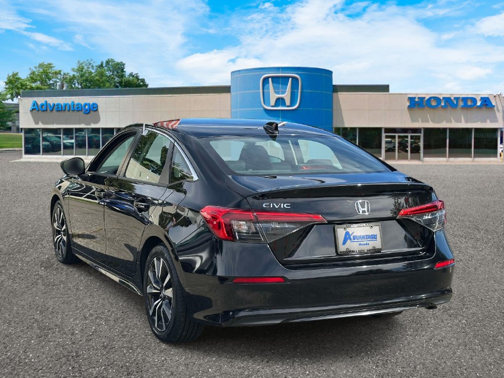 Used 2023 Honda Civic EX image 4