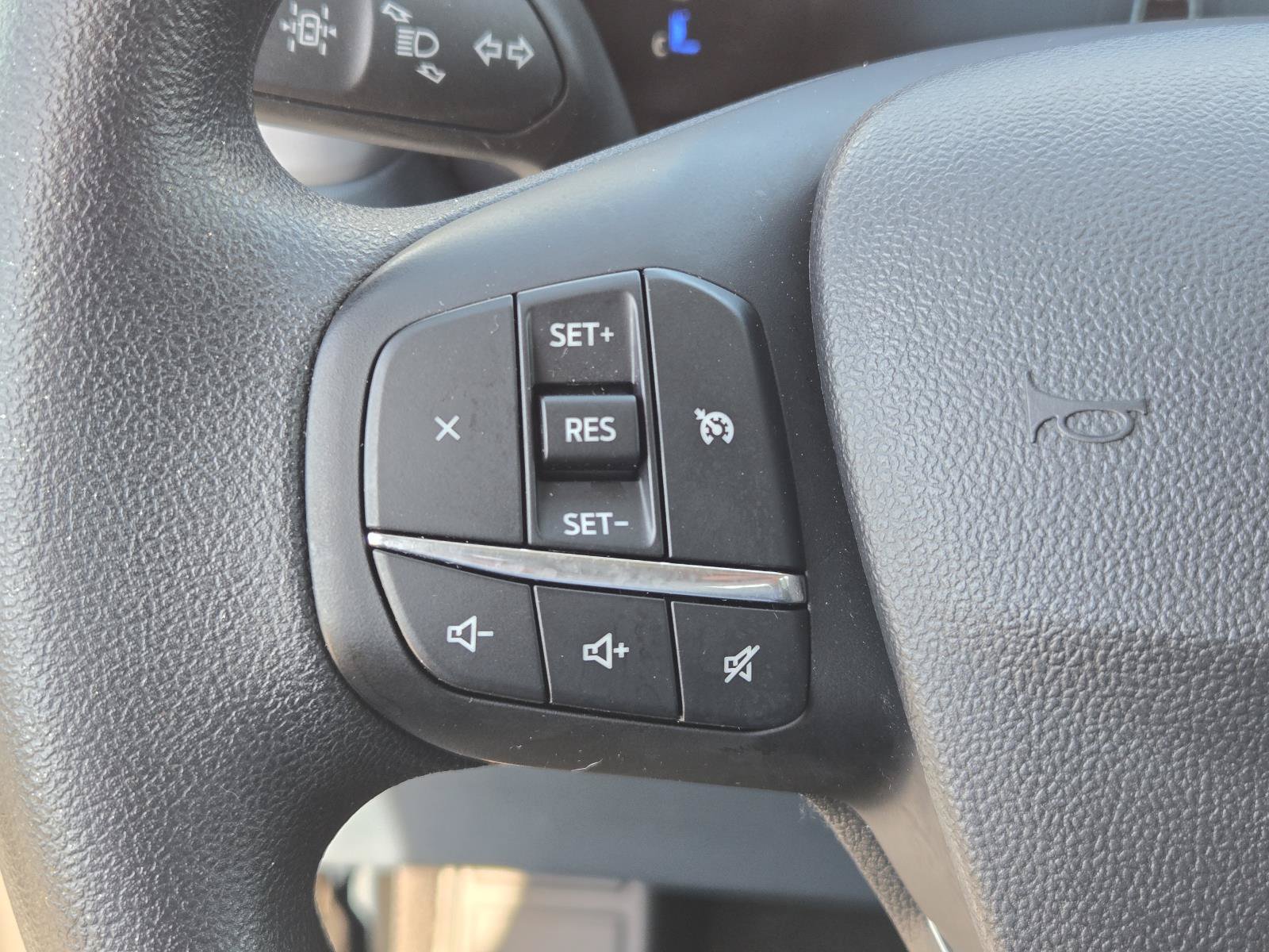 Used 2025 Ford Maverick XL FWD image 17