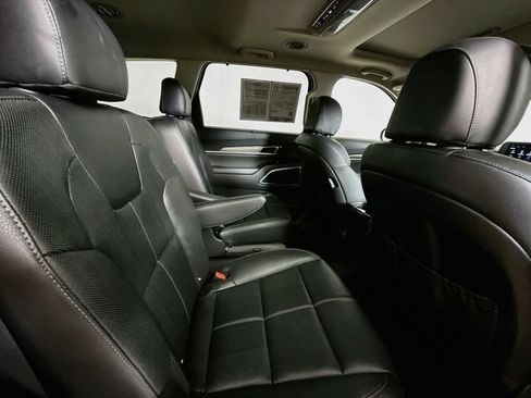 Used 2021 Kia Telluride EX w/ EX Premium Package AWD/4WD image 29