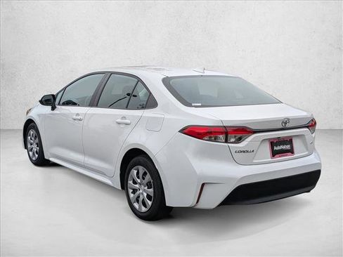 Used 2023 Toyota Corolla LE image 8
