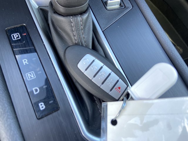 Used 2025 Nissan Kicks SV FWD image 44