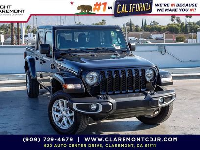 Used 2023 Jeep Gladiator Sport