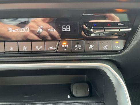 Certified 2025 MAZDA CX-70 3.3 Turbo S w/ Premium Package image 19