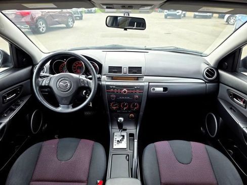 Used 2006 MAZDA MAZDA3 s FWD image 17