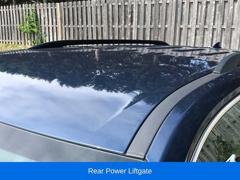 Used 2023 Chevrolet Traverse LT FWD image 8